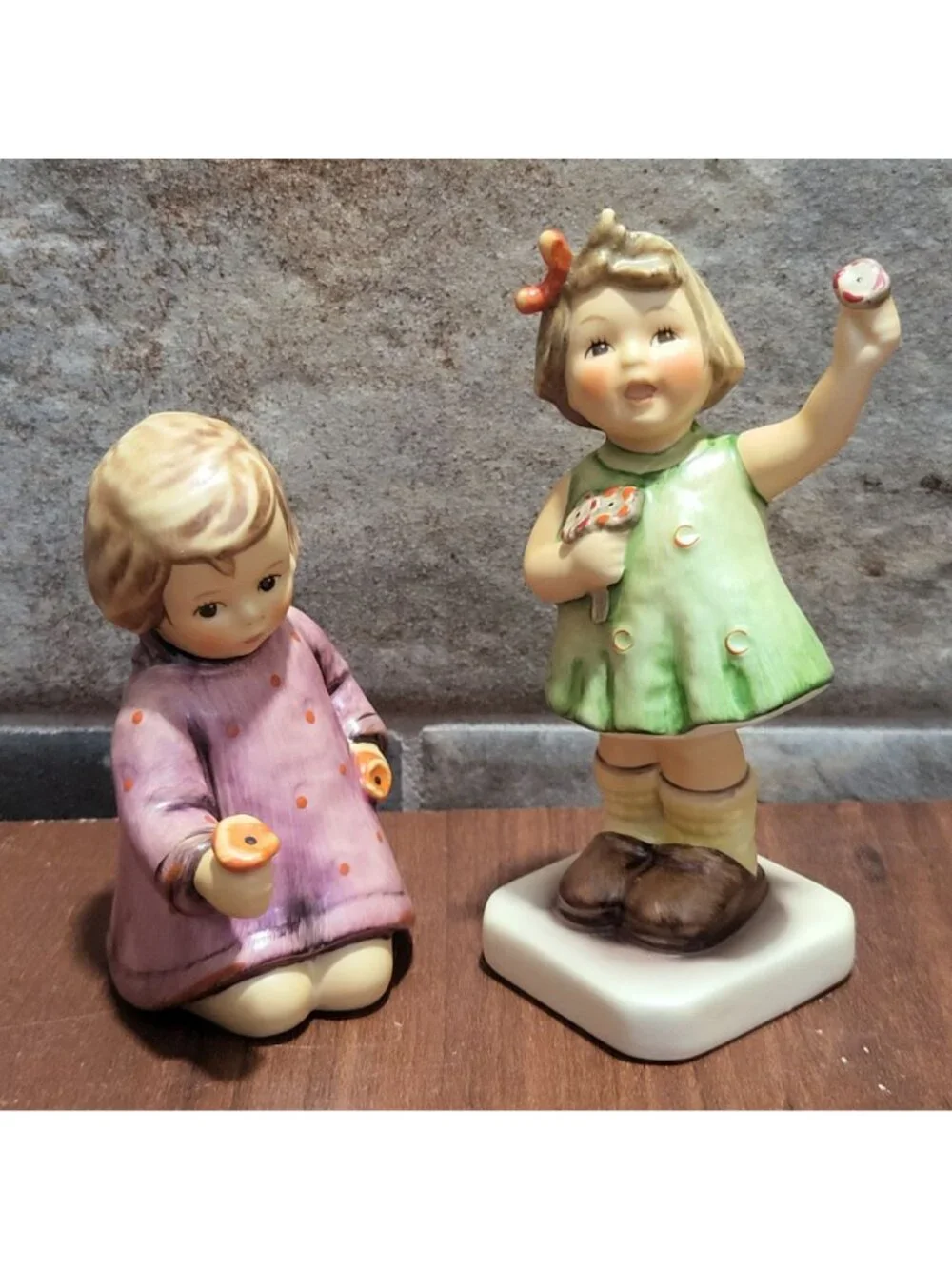 Goebel MI Hummel Figurines Lot of 2 Forever Yours 793 & One For You Me 482 TMK7